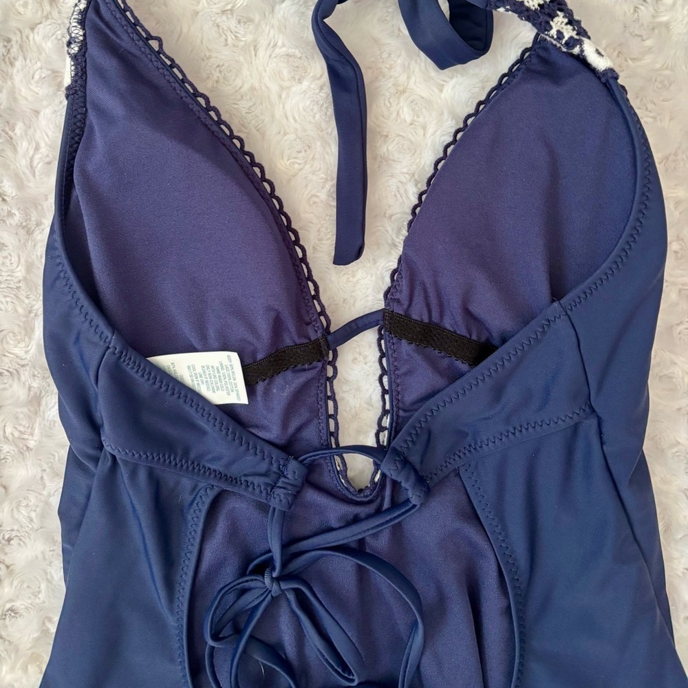Kona Sol Navy Blue Crochet Trim One Piece Swimsuit Women’s Size Medium - Picture 4 of 6